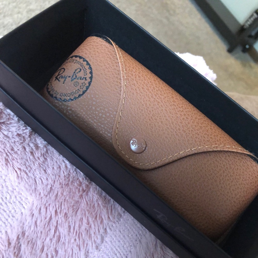 Ray Ban Case